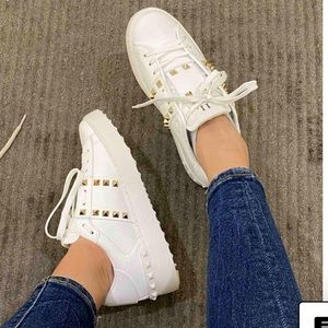 Valentino Garavani Rockstud Sneaker
